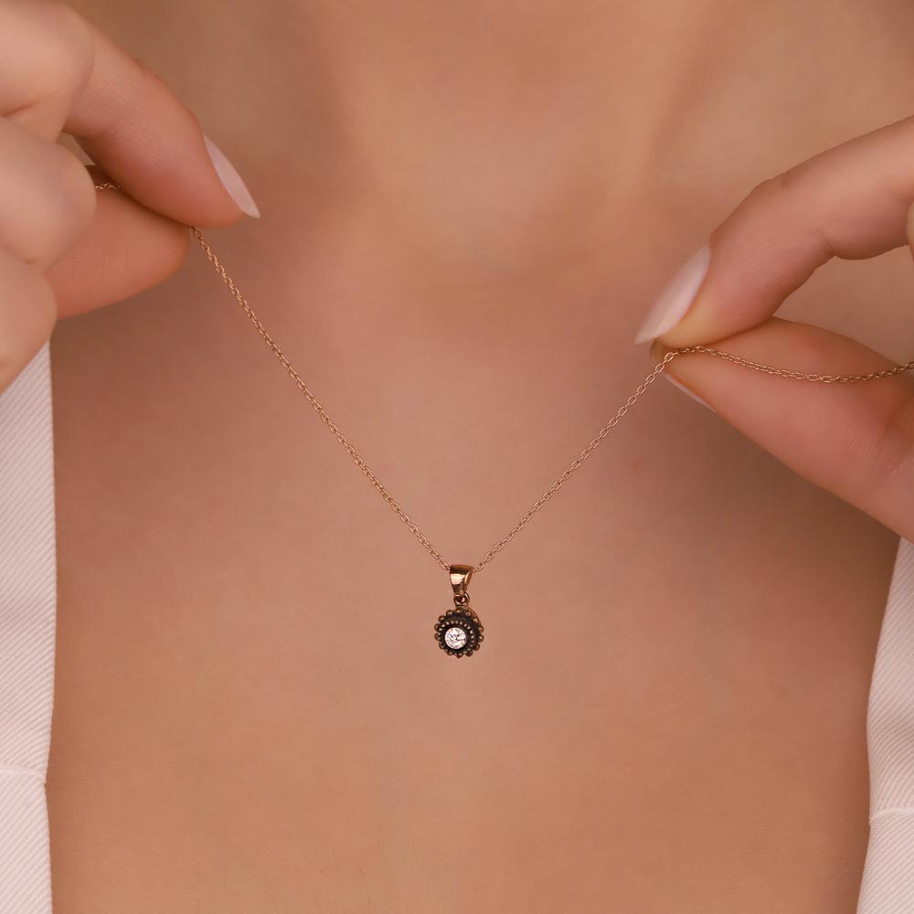 0,05 Karat Pırlanta Yuvarlak Taşlı Elmas Kolye - LP01533