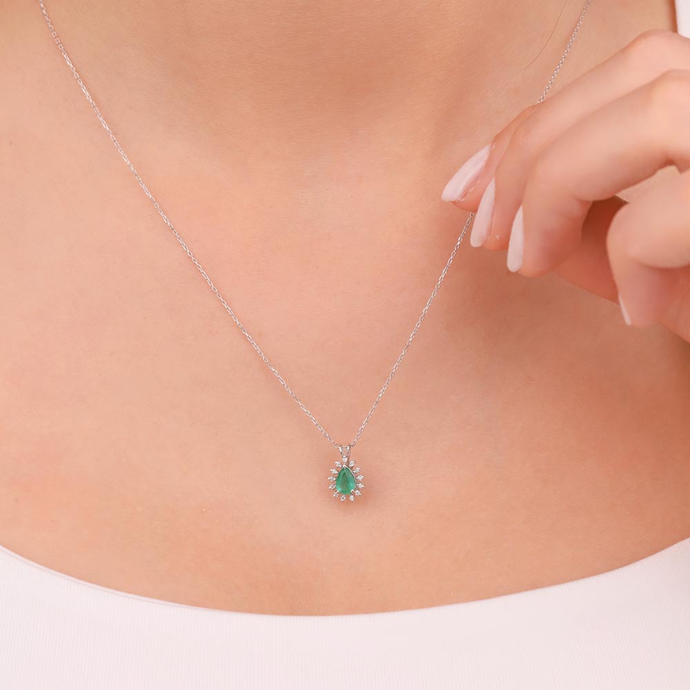 0,05 Karat Pırlantalı Zümrüt Taşlı Damla Kolye - LP03747