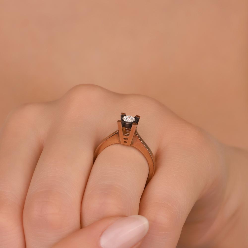 0,14 Karat Pırlantalı Tektaş Elmas Yüzük - LP00273