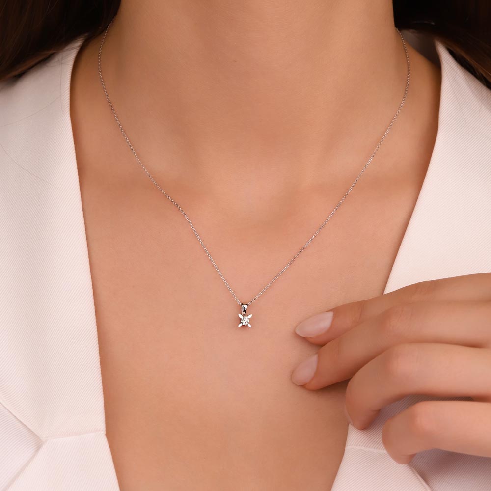 0,14 Karat Pırlantalı Tektaş Özel Tasarım Bayan Kolye - LP04578