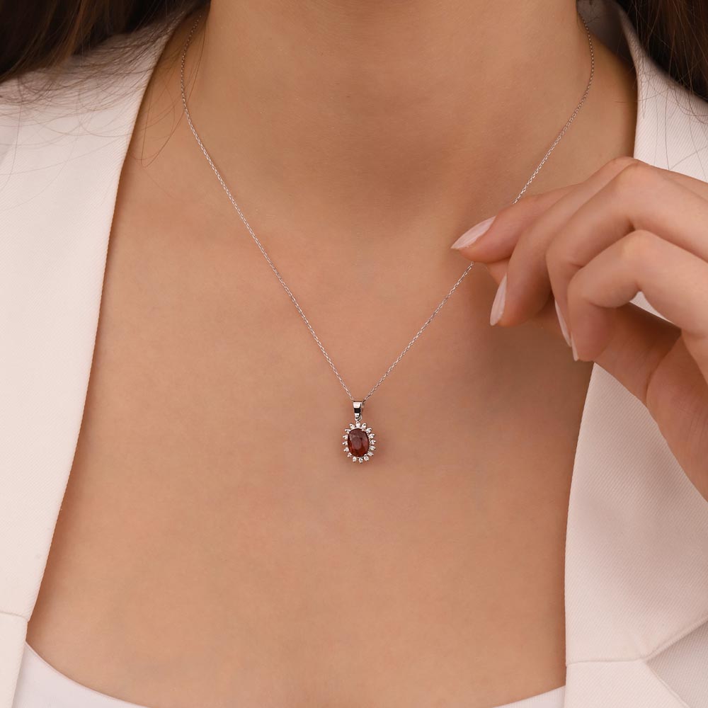 0,15 Karat Pırlanta Oval Taşlı Yakut Kolye - LP01066