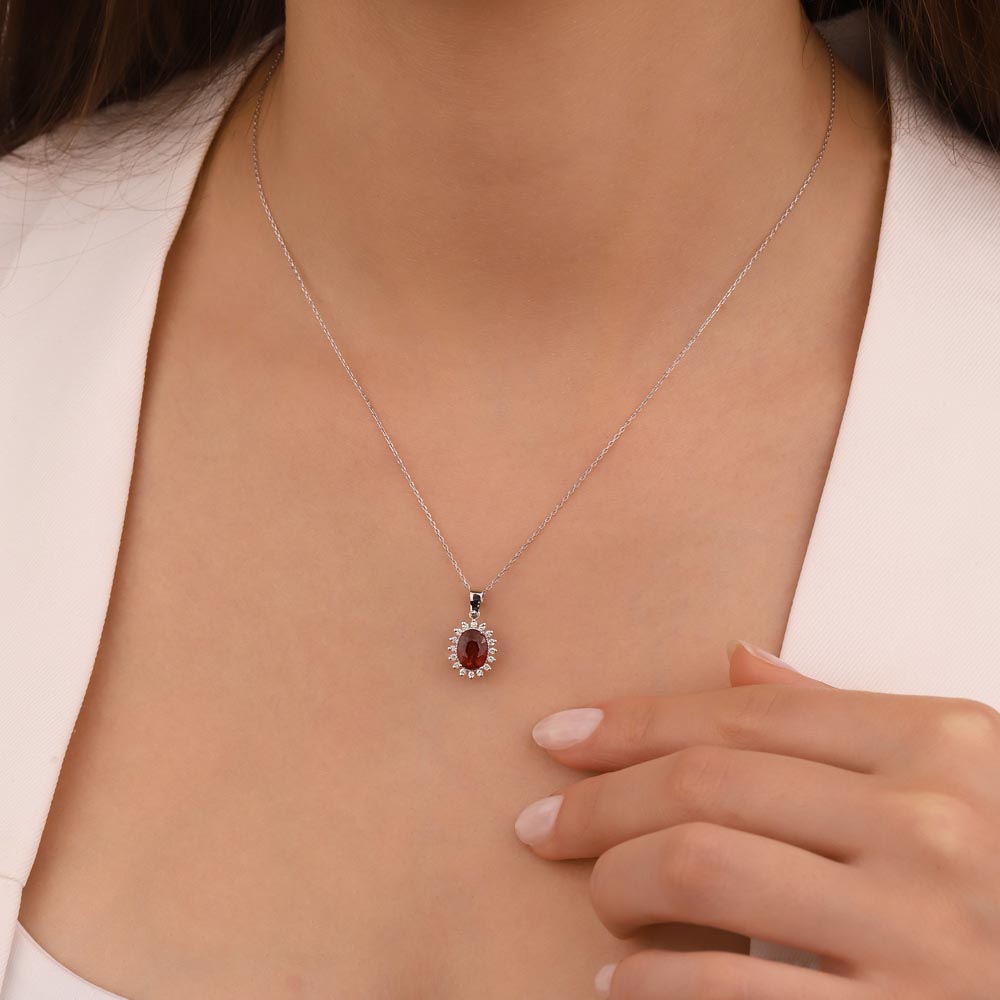 0,15 Karat Pırlanta Oval Taşlı Yakut Kolye - LP01066