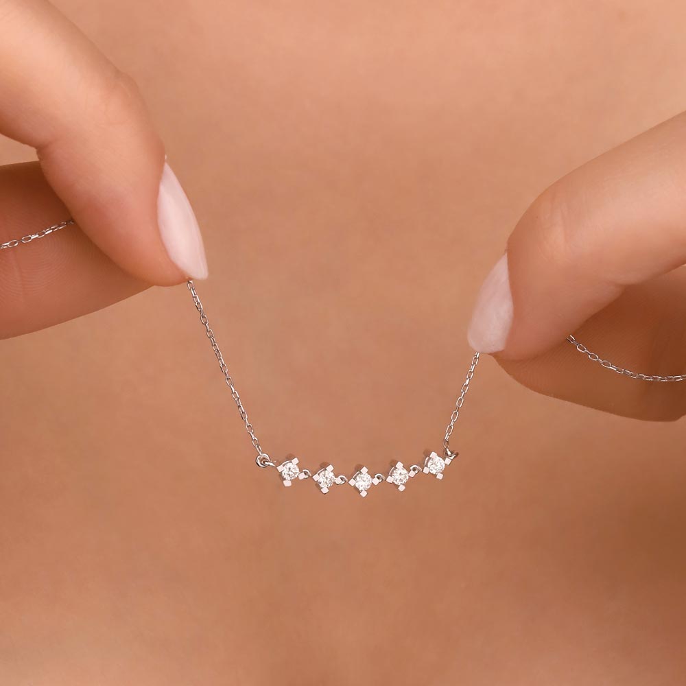 0,2 Karat Pırlanta Beştaş Kolye - LP03260