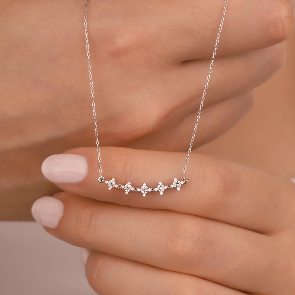 0,2 Karat Pırlanta Beştaş Kolye - LP03260