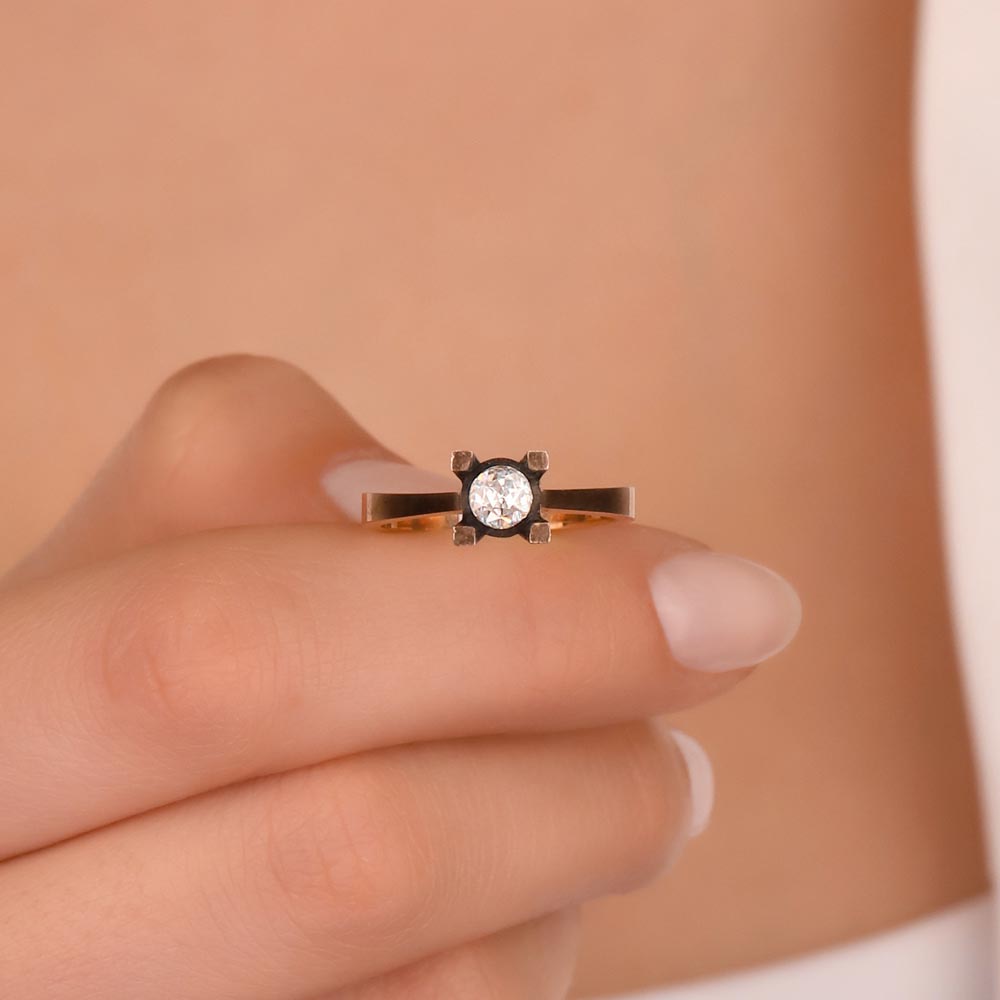 0,21 Karat Pırlantalı Tektaş Elmas Yüzük - LP00275