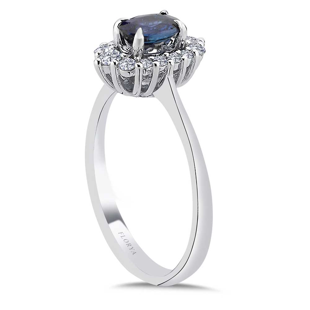 0.27 Karat Pırlanta Taşlı Oval Kesim Safir Yüzük - LP04804