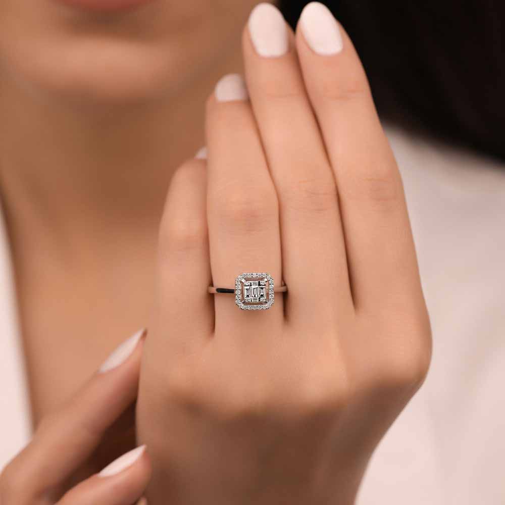 0,35 Karat Pırlanta Taşlı Baget Yüzük - LP06306
