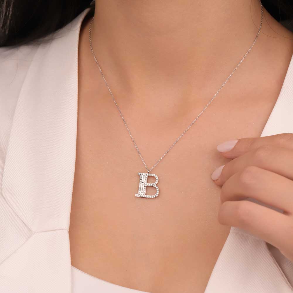 0,38 Karat Pırlanta Özel Tasarım B Harfi Kolye - LP05413