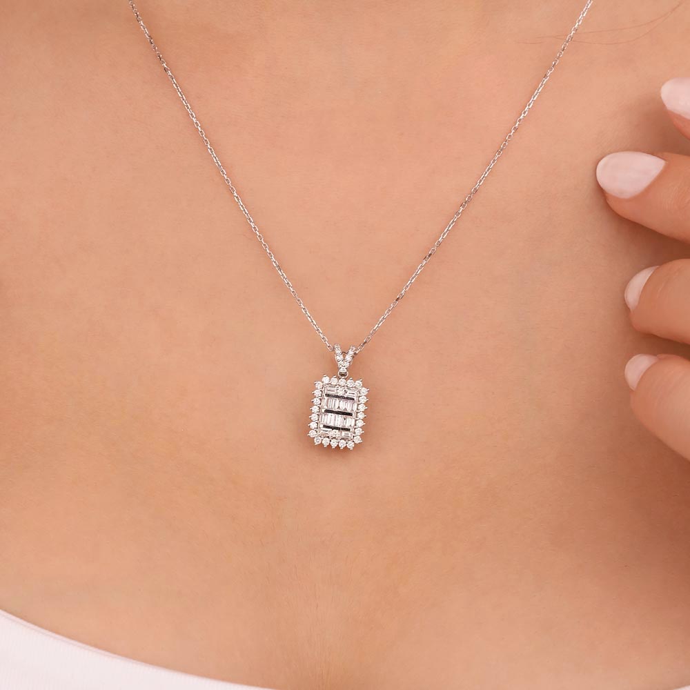 0,65 Karat Pırlanta Baget Taşlı Kolye - LP01861