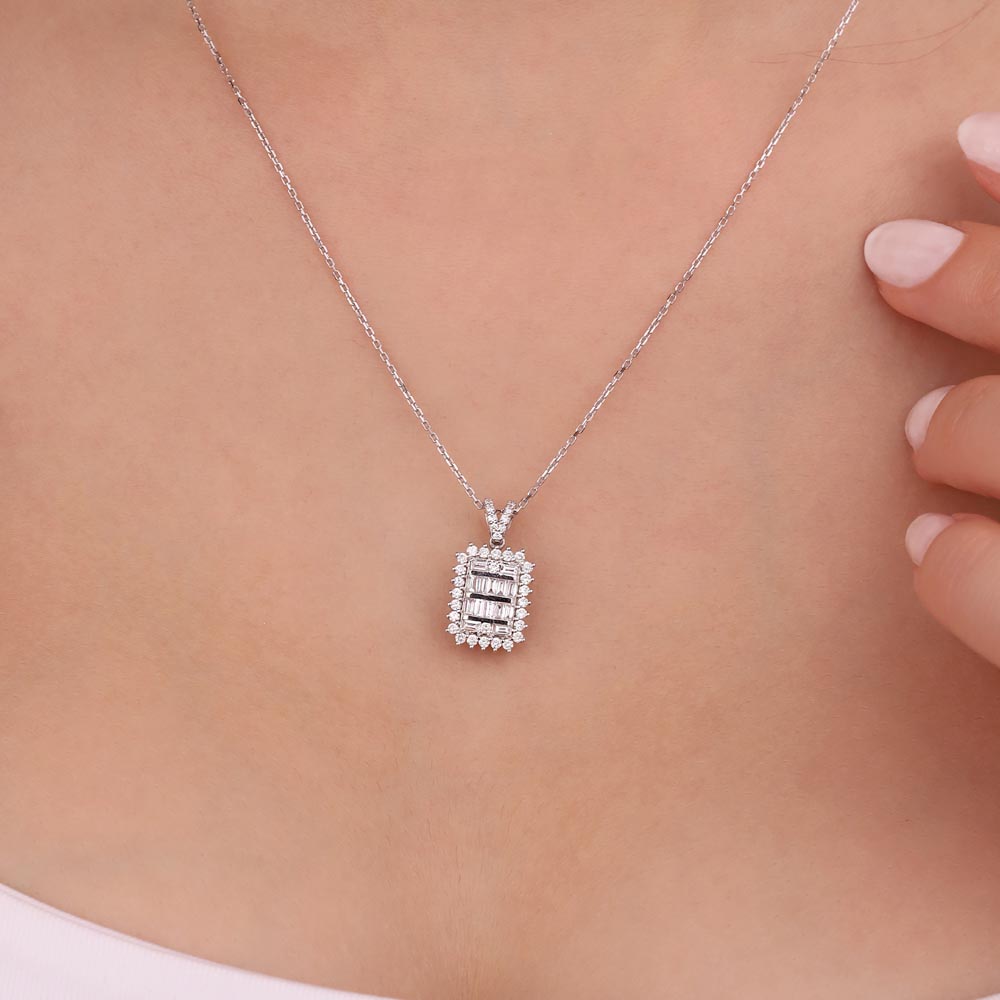 0,65 Karat Pırlanta Baget Taşlı Kolye - LP01861