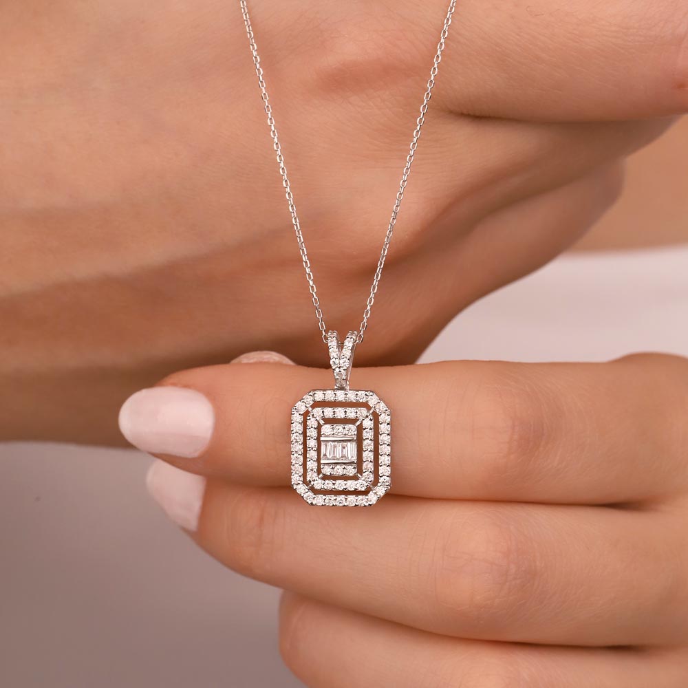 0,65 Karat Pırlantalı baget Taşlı Kolye