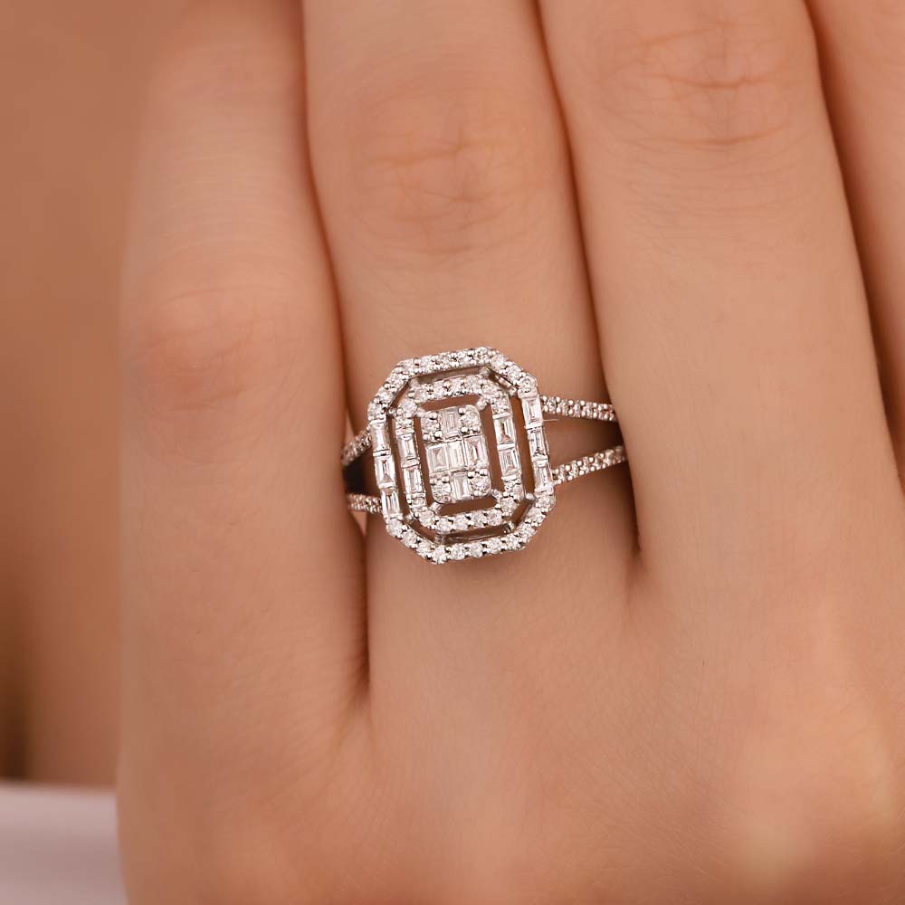 0,67 Karat Pırlanta Baget Yüzük - LP01196