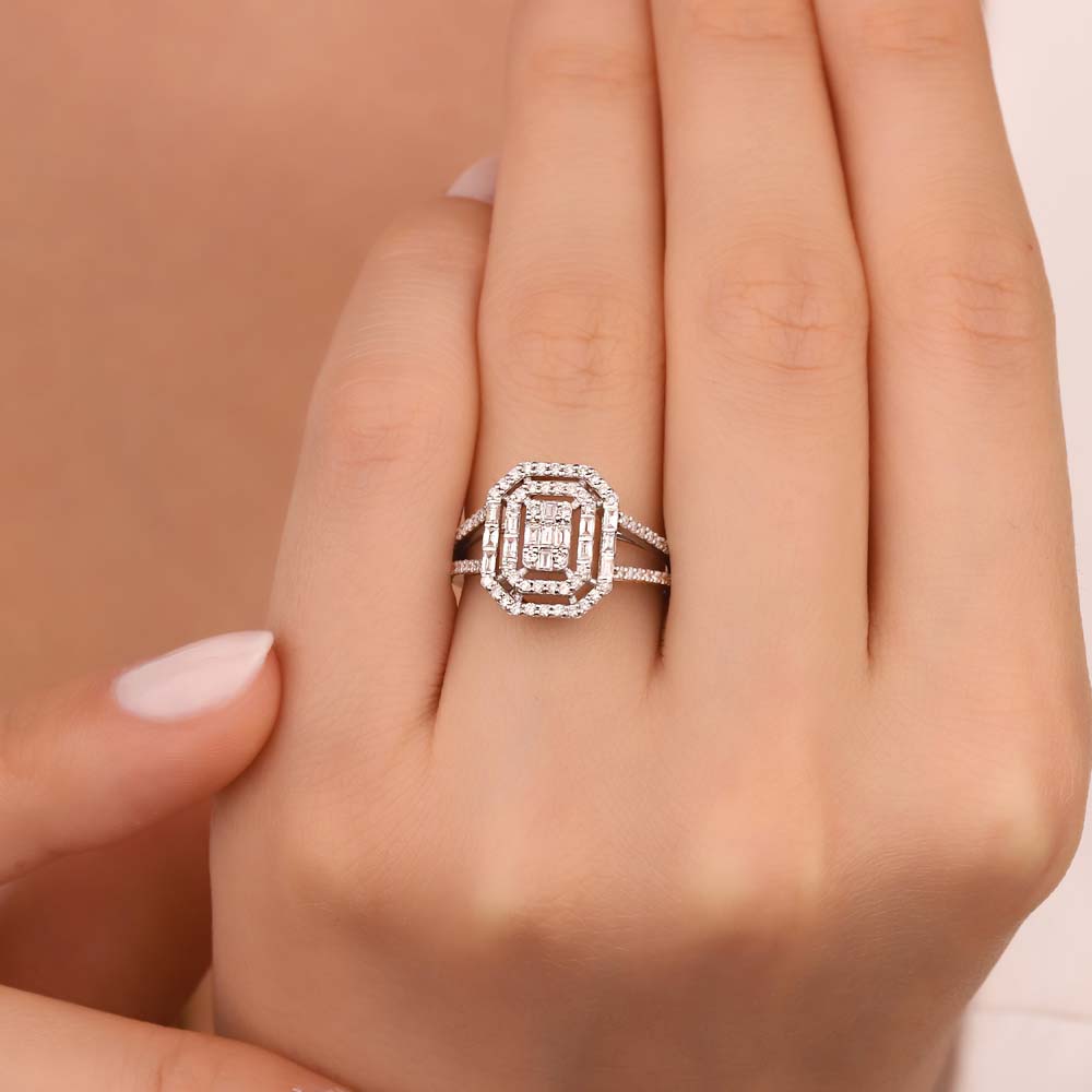 0,67 Karat Pırlanta Baget Yüzük - LP01196