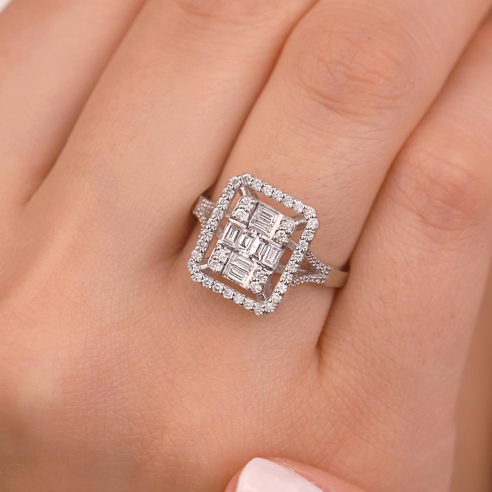 0,67 Karat Pırlantalı baget Yüzük - LP01676