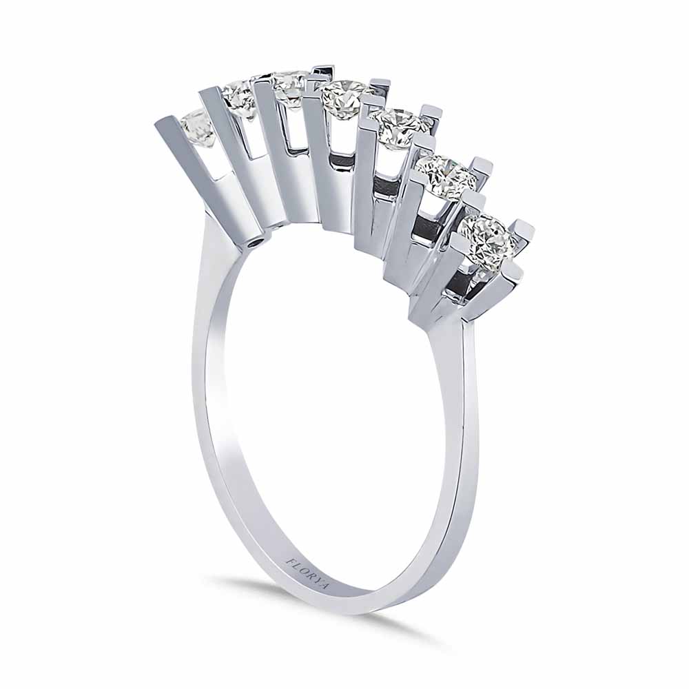 0,67 Karat Pırlantalı Yedi Taş Çapraz Alyans Yüzük - LP05383