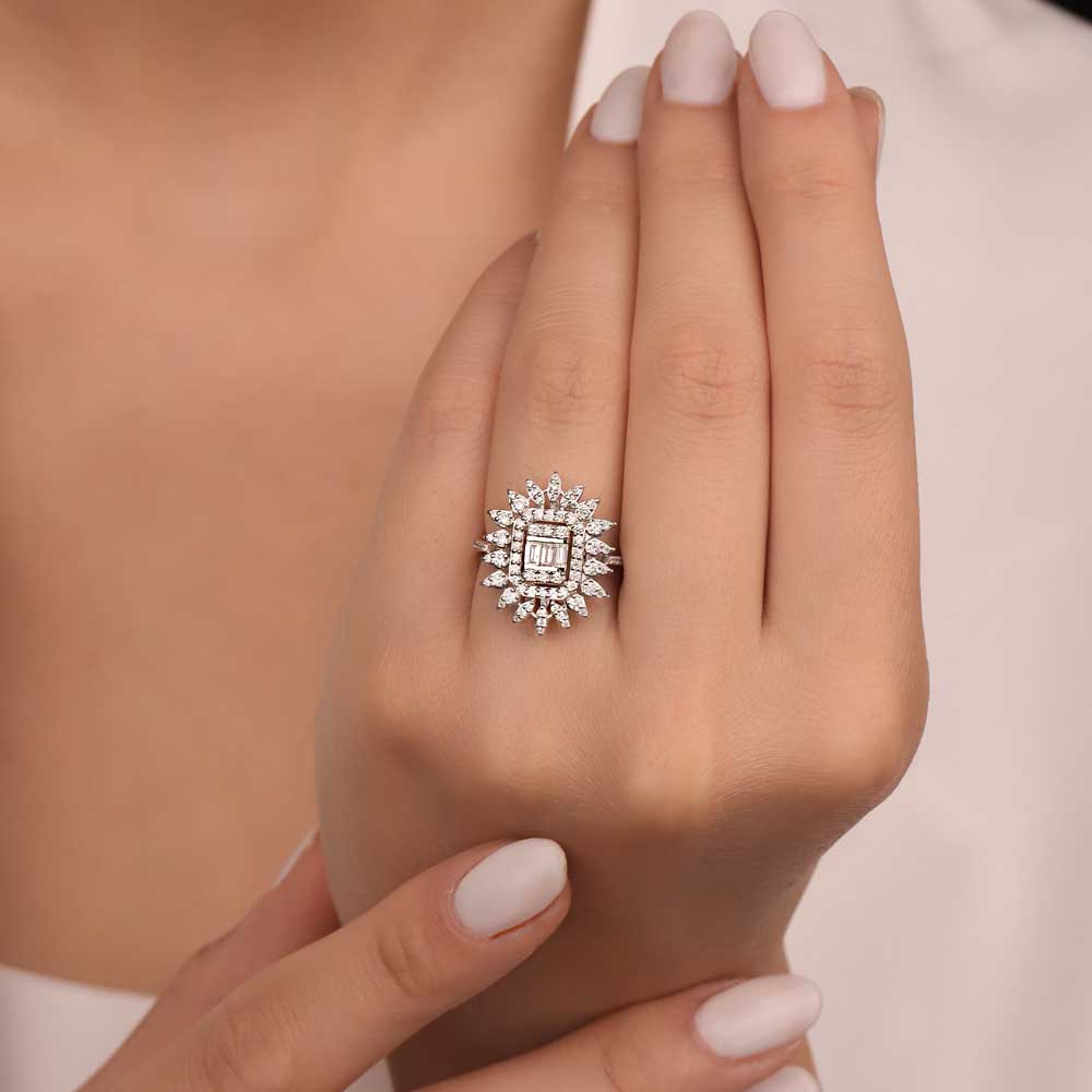 0,84 Karat Pırlanta Taşlı Baget Yüzük - LP05160