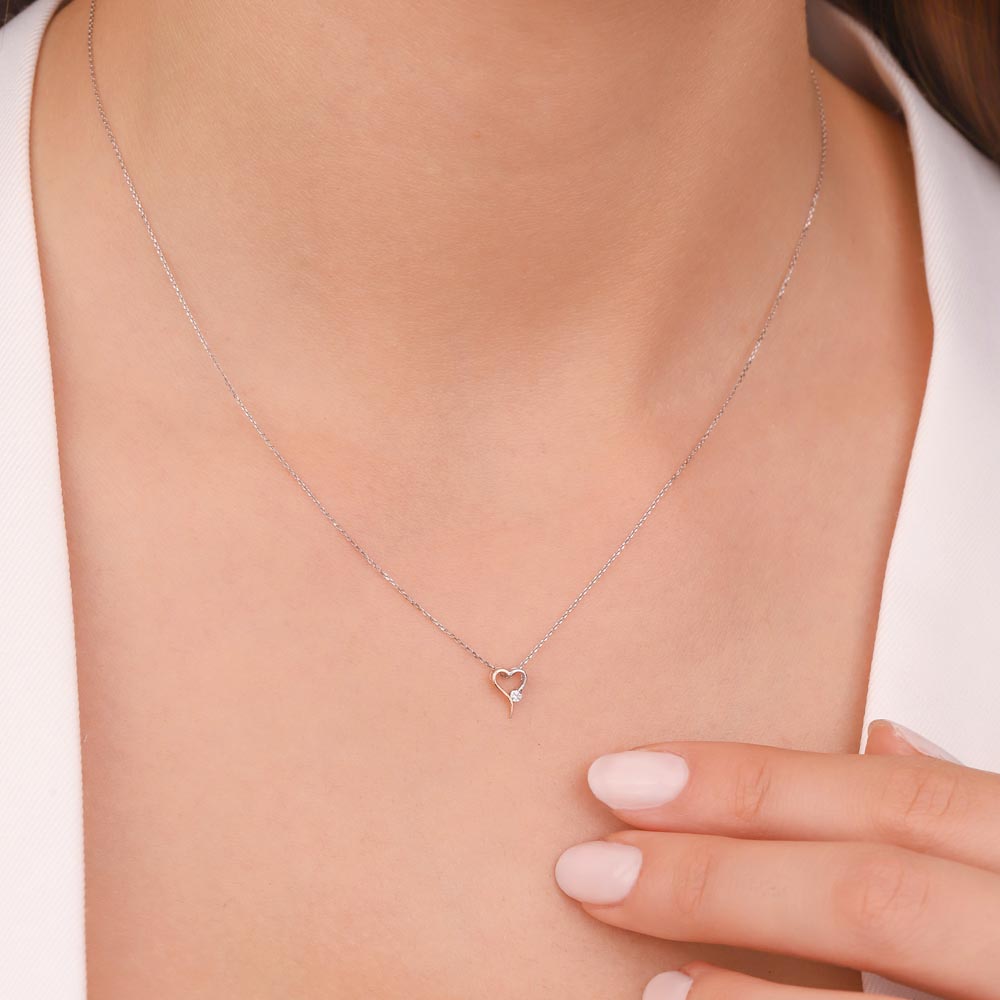 0,02 Karat Pırlanta Taşlı Kalp Şans Kolye - LP03628