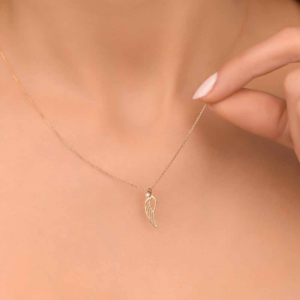 0.02 Karat Pırlantalı Kanat Hediyelik Kolye - FP06624