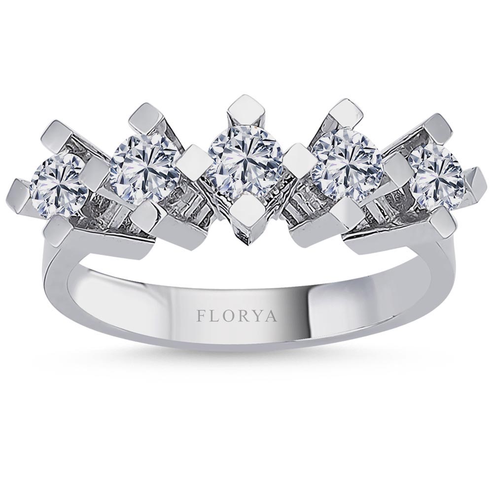 Beştaş Yüzükler 0,09 Karat Kare Tırnak Pırlanta Mini Beştaş Yüzük