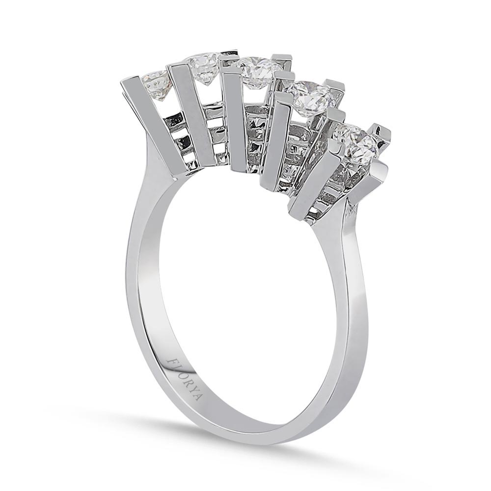 Beştaş Yüzükler 0,09 Karat Kare Tırnak Pırlanta Mini Beştaş Yüzük