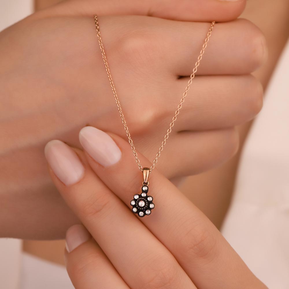 0,1 Karat Pırlanta Taşlı Elmas Kolye - LP04155