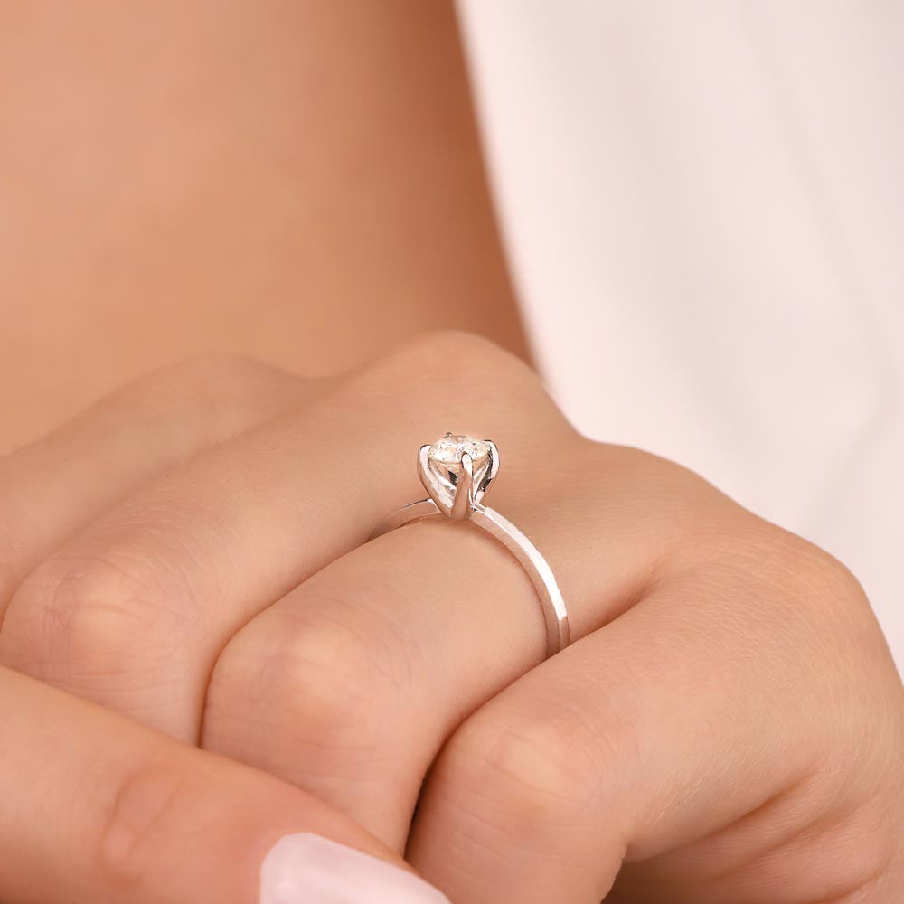 0,20 Karat Lab Pırlanta Tektaş Tiffany Yüzük