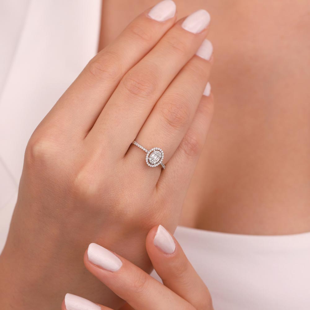 0.24 Karat Laboratuvar Pırlanta Oval Baget Yüzük - FP02896