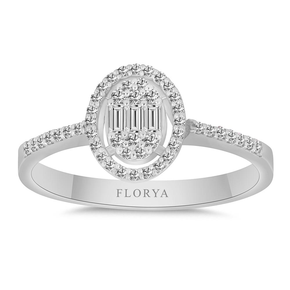 0.24 Karat Oval Baget Pırlanta Yüzük - FP02896