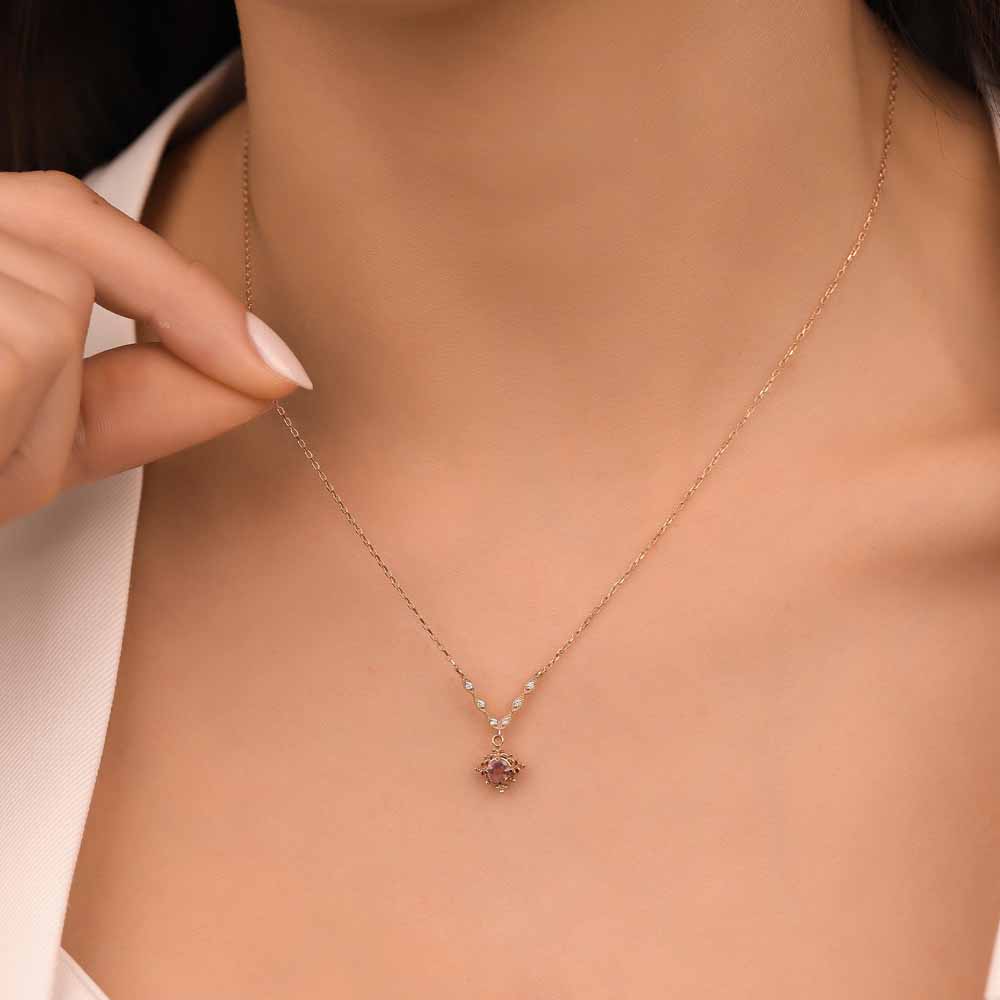 0.24 Karat Vintage Pembe Turmalin Taşlı Hediyelik Pırlanta Kolye - FP06327