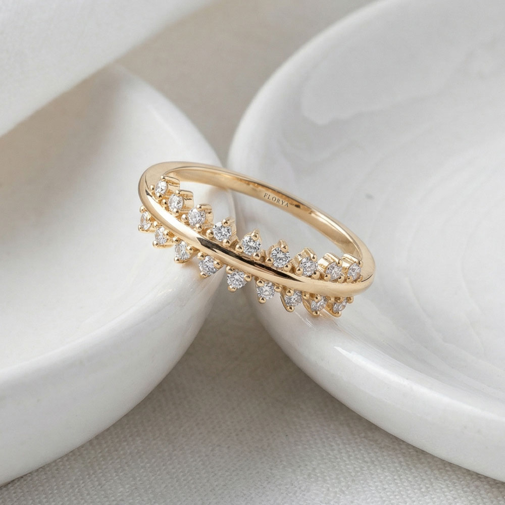 0.27 Karat Özel Tasarım Yarımtur Vintage Pırlanta Yüzük