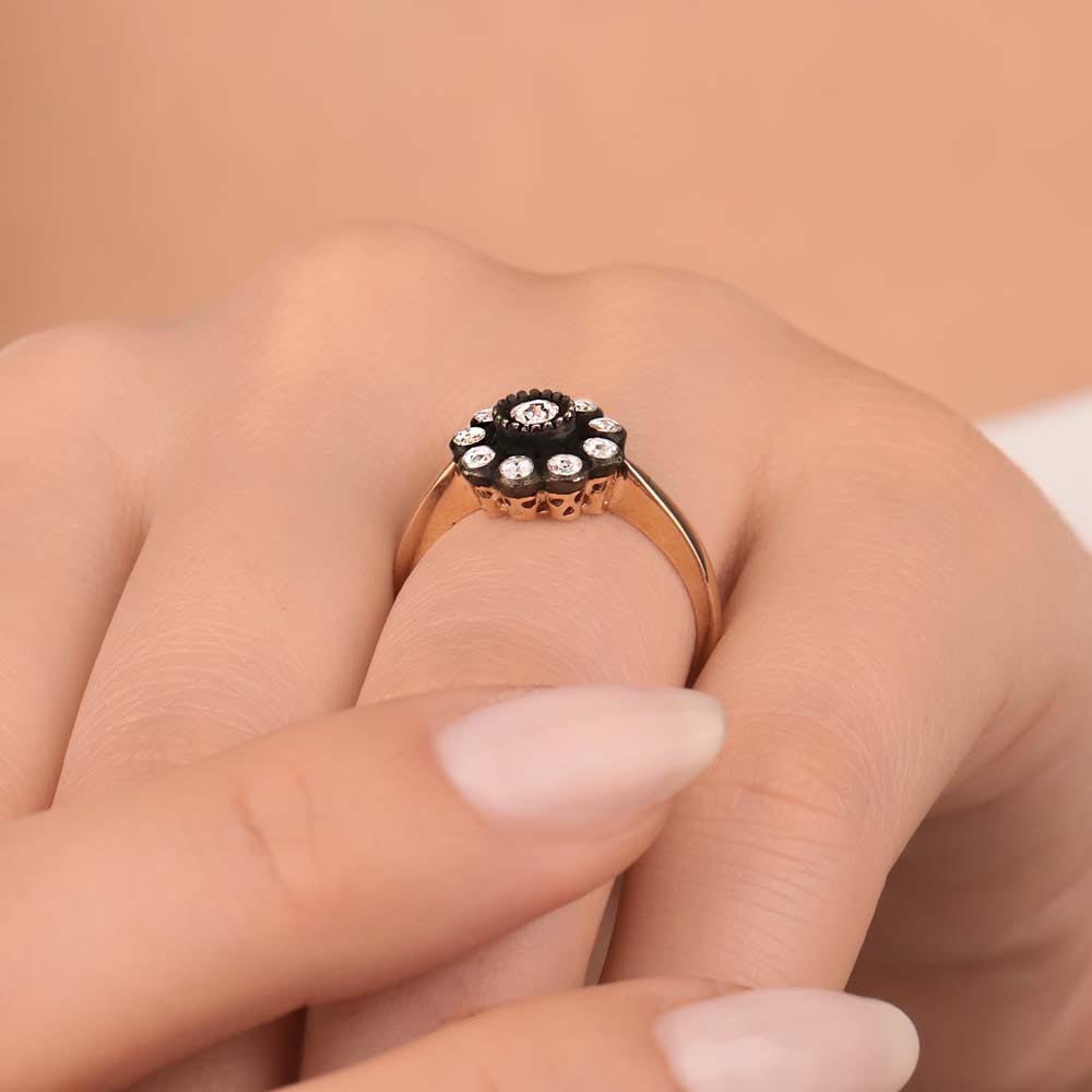 0,27 Karat Pırlanta Taşlı Elmas Yüzük - LP04479