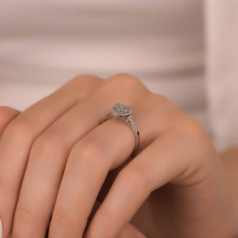 0.29 Karat Coronet Kalp Tasarım Pırlanta Yüzük - FP06565