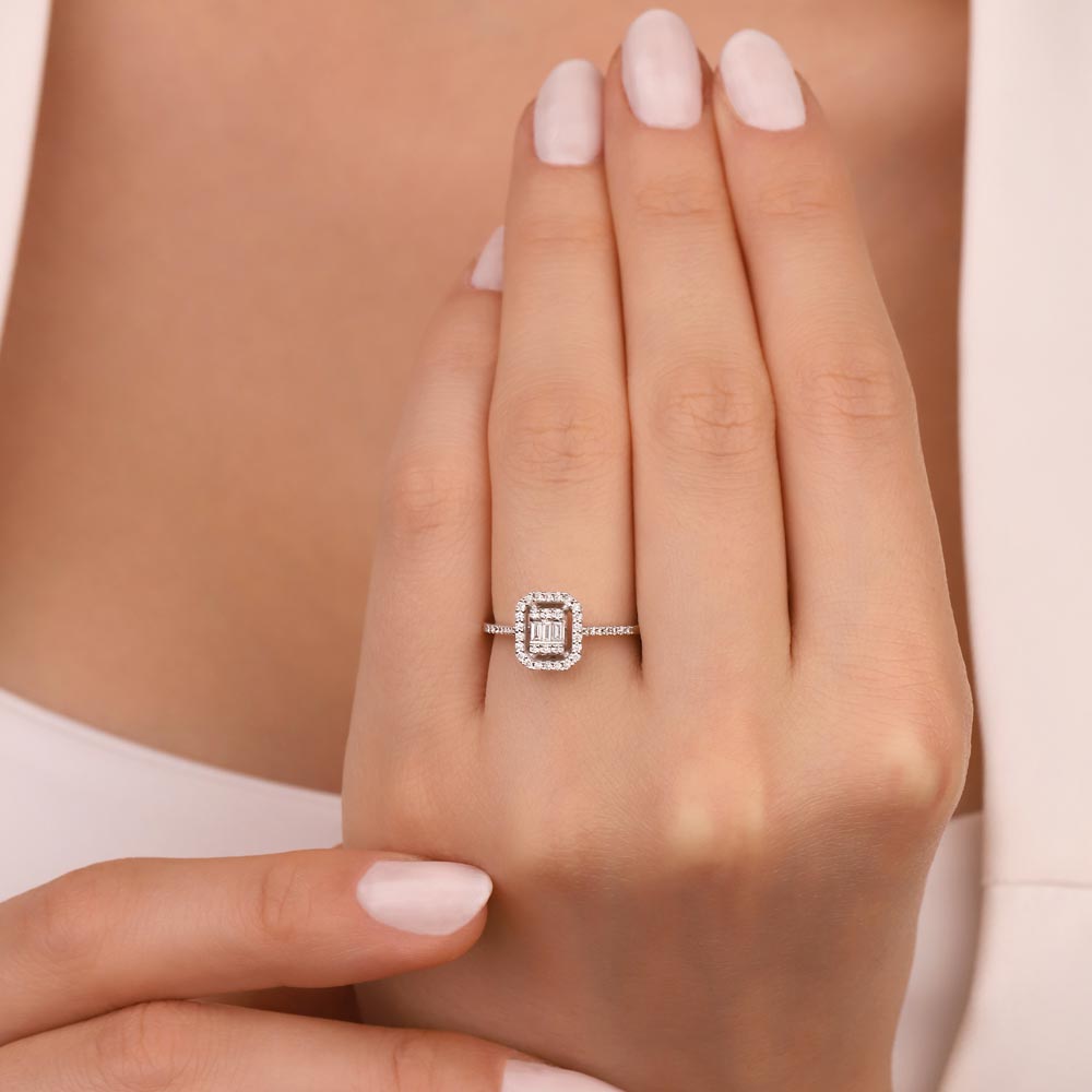 0,30 Karat Laboratuvar Pırlantalı Baget Taşlı Yüzük - FP03774