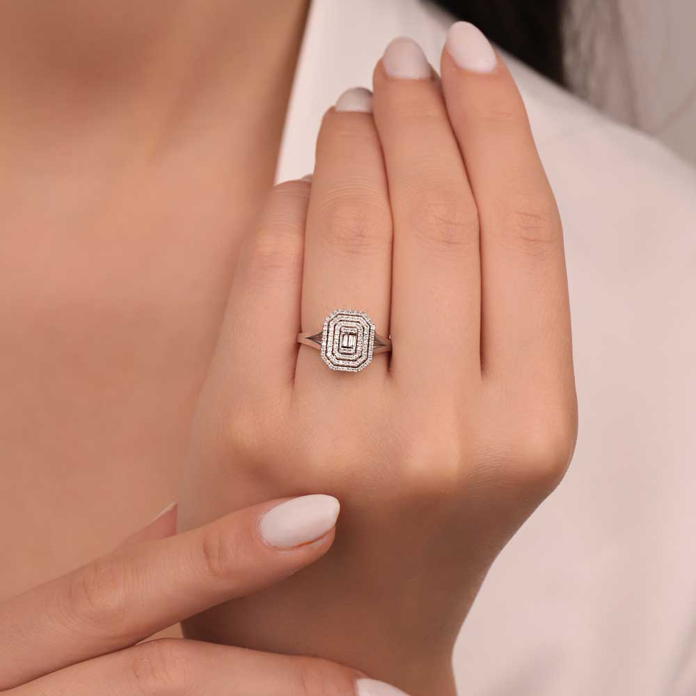 0.32 Karat Laboratuvar Pırlanta Damla Baget Yüzük - FP09392