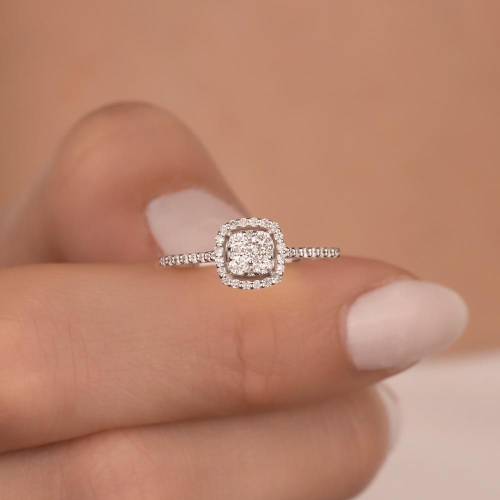 0.33 Karat Coronet Halo Pırlanta Yüzük - FP04829