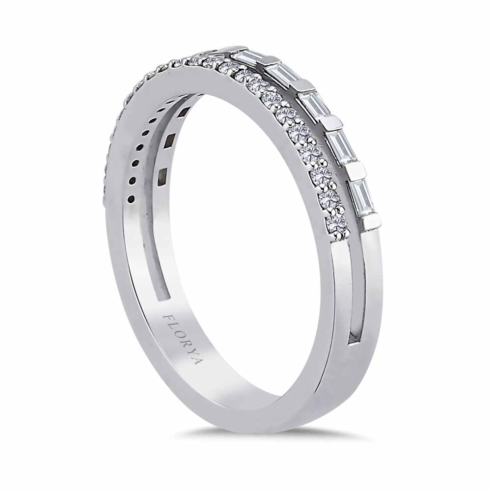 0.33 Karat Özel Tasarım Çift Sıra Baget Taşlı Yarımtur Pırlanta Yüzük