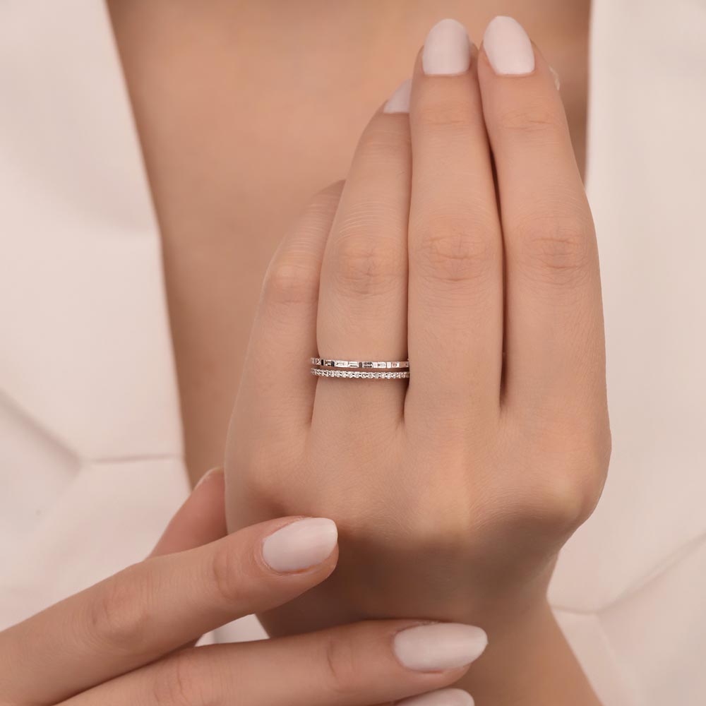 0.33 Karat Özel Tasarım Çift Sıra Baget Taşlı Yarımtur Pırlanta Yüzük