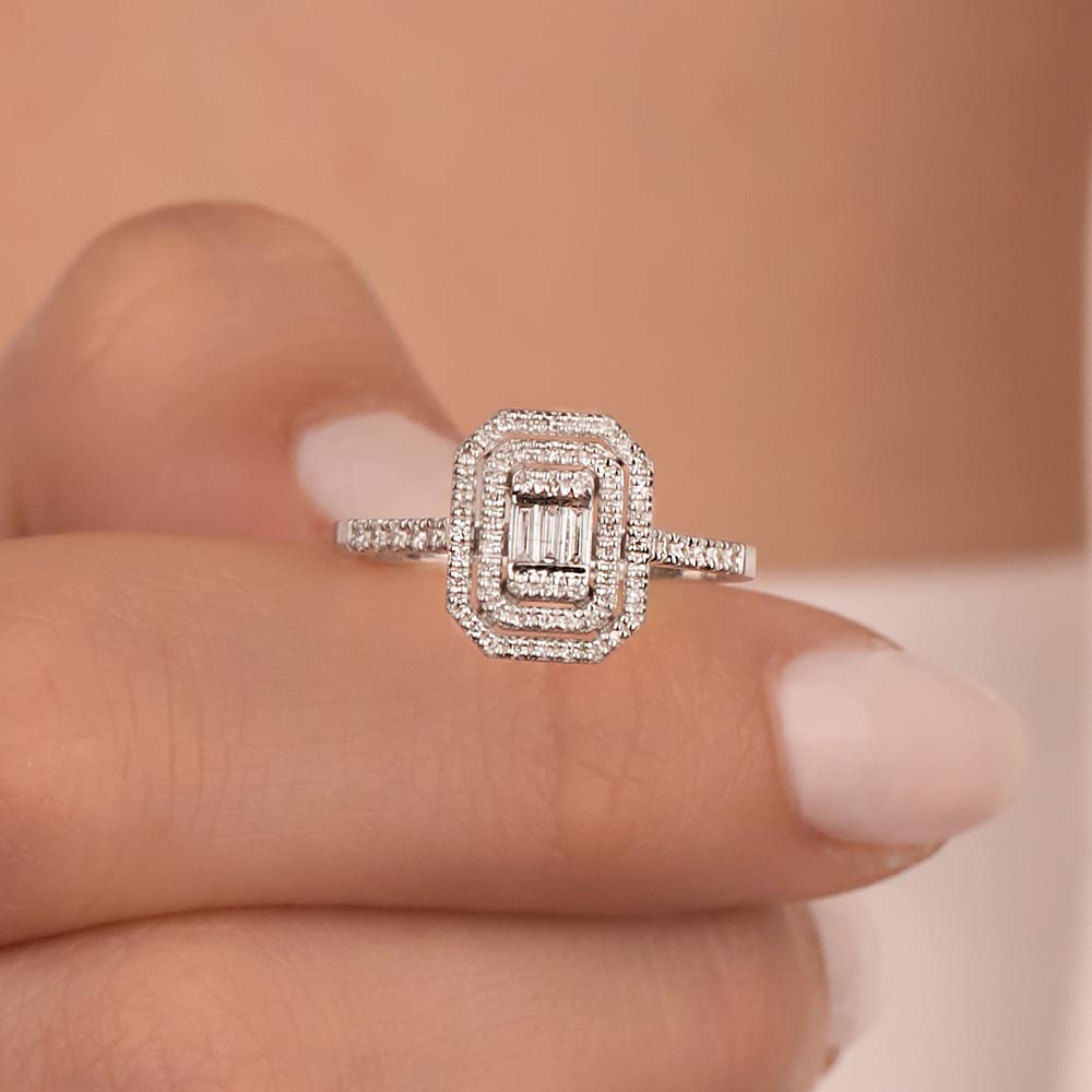 0,35 Karat Laboratuvar Pırlantalı baget Taşlı Yüzük - FP04826