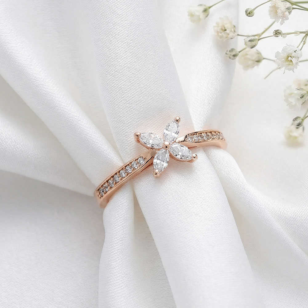 0,35 Karat Pırlanta Markiz Taşlı Vintage Papatya Yüzük - FP02895