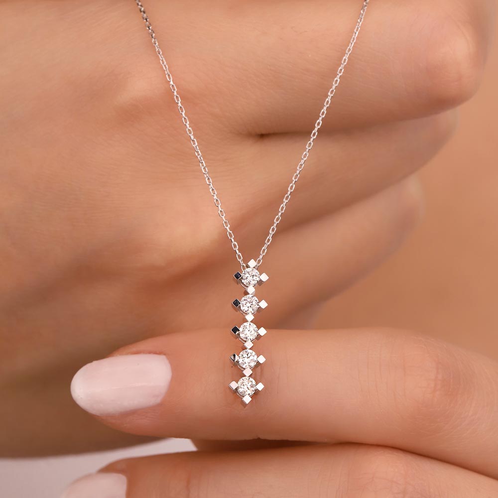 0,37 Karat Pırlanta Beştaş Kolye - LP03708