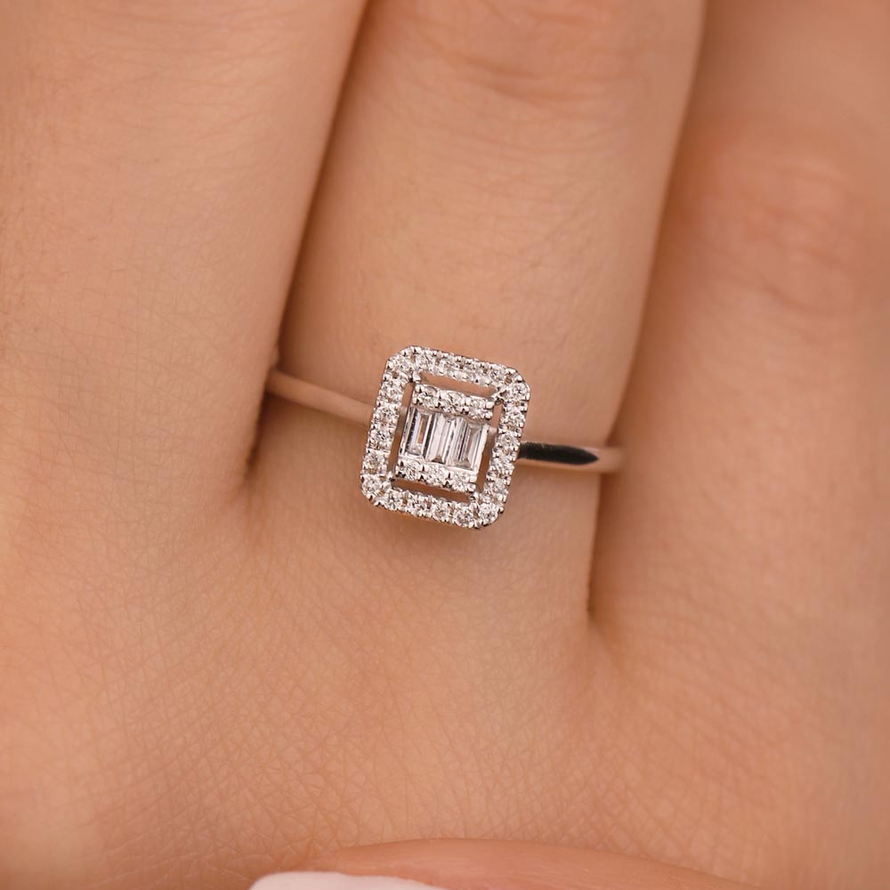0,45 Karat Laboratuvar Pırlanta Oval Kesim Tektas Yüzük - FP13157