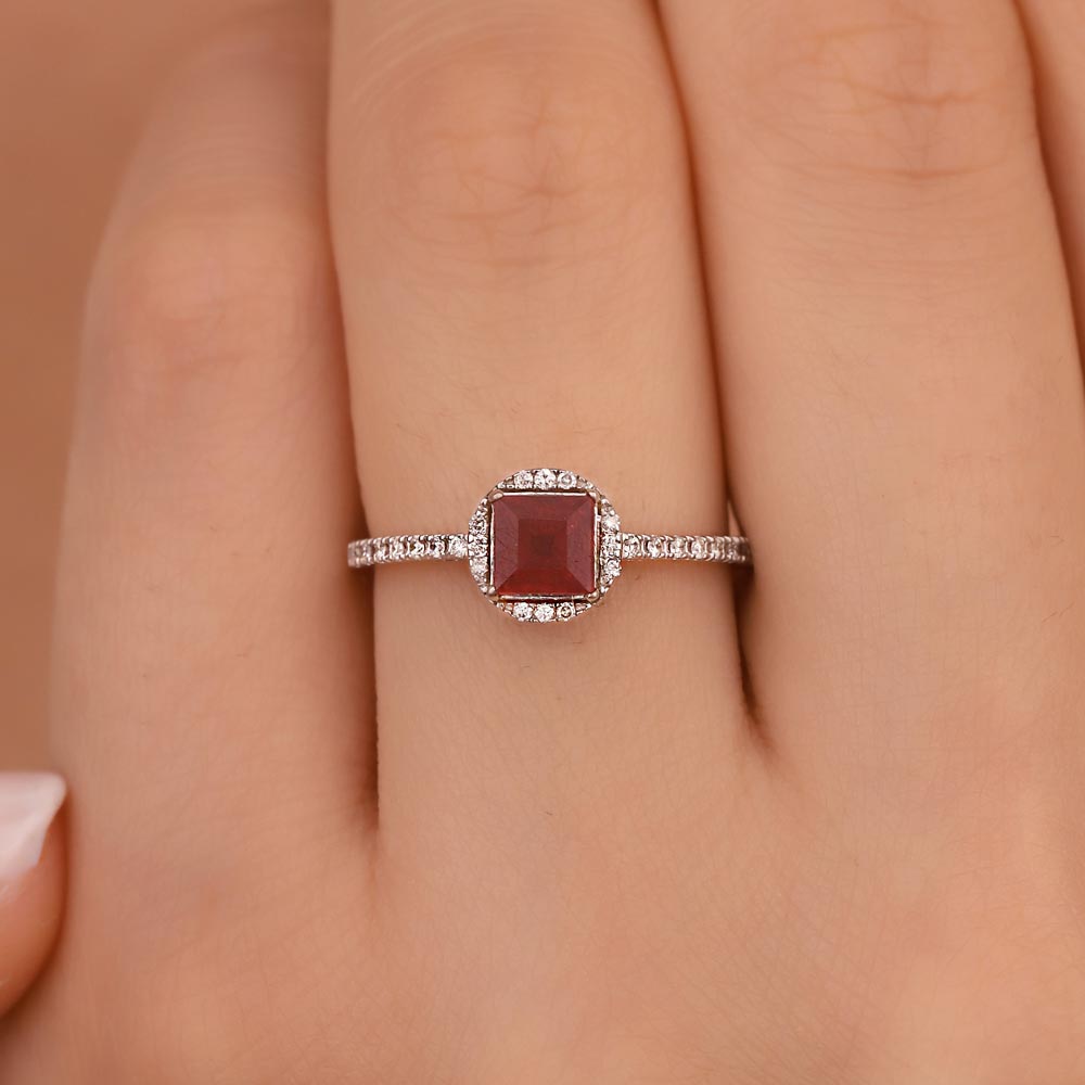 0.49 Karat Stern Yakut Pırlanta Yüzük - FP02678