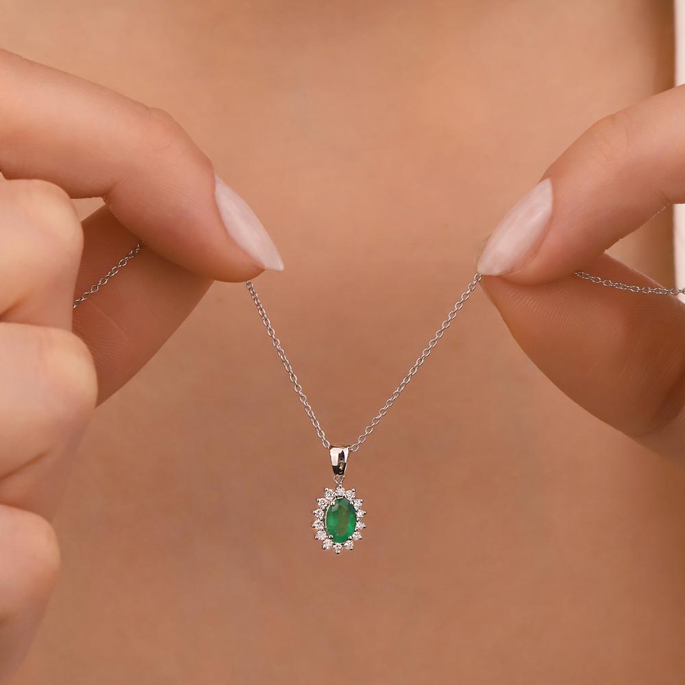 0,55 Karat Laboratuvar Pırlantalı Oval Zümrüt Taşlı Kolye - FP03831