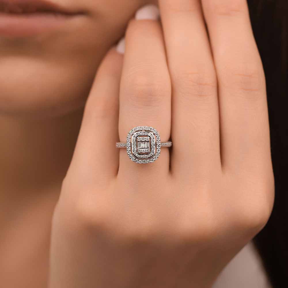 0,59 Karat Laboratuvar Pırlanta Taşlı  Baget Tasarım Yüzük - FP06497