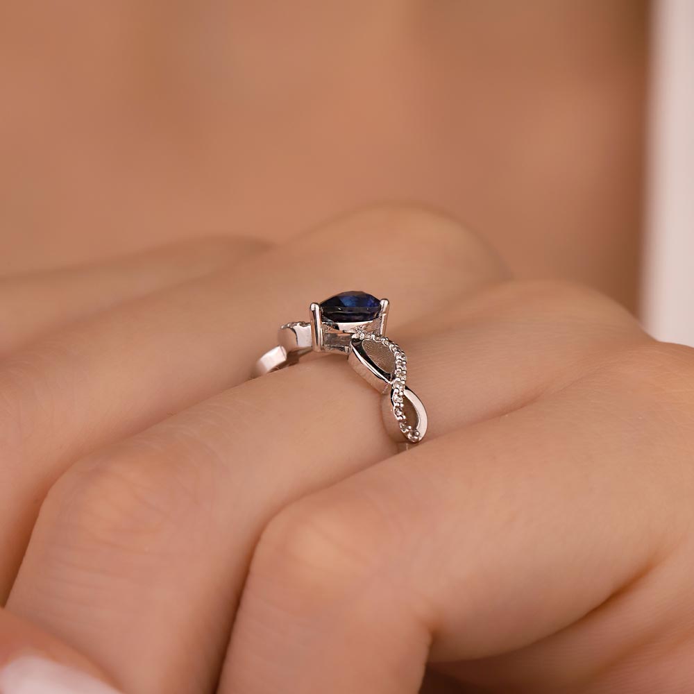 0.60 Karat Özel Tasarım Sonsuzluk Model Damla Royale Safir Pırlanta Yüzük - FP09682