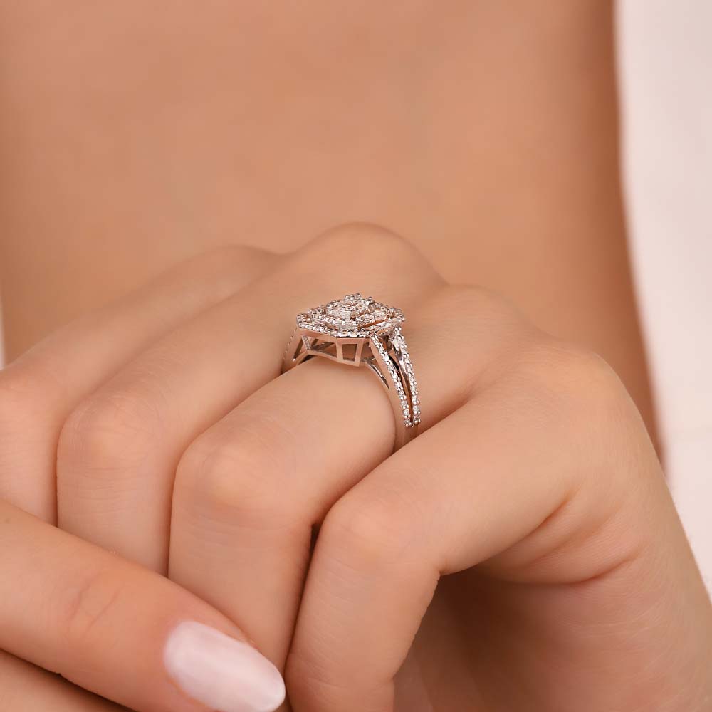 Baget Yüzükler 0.67 Karat Çift Kollu Baget Pırlanta Yüzük