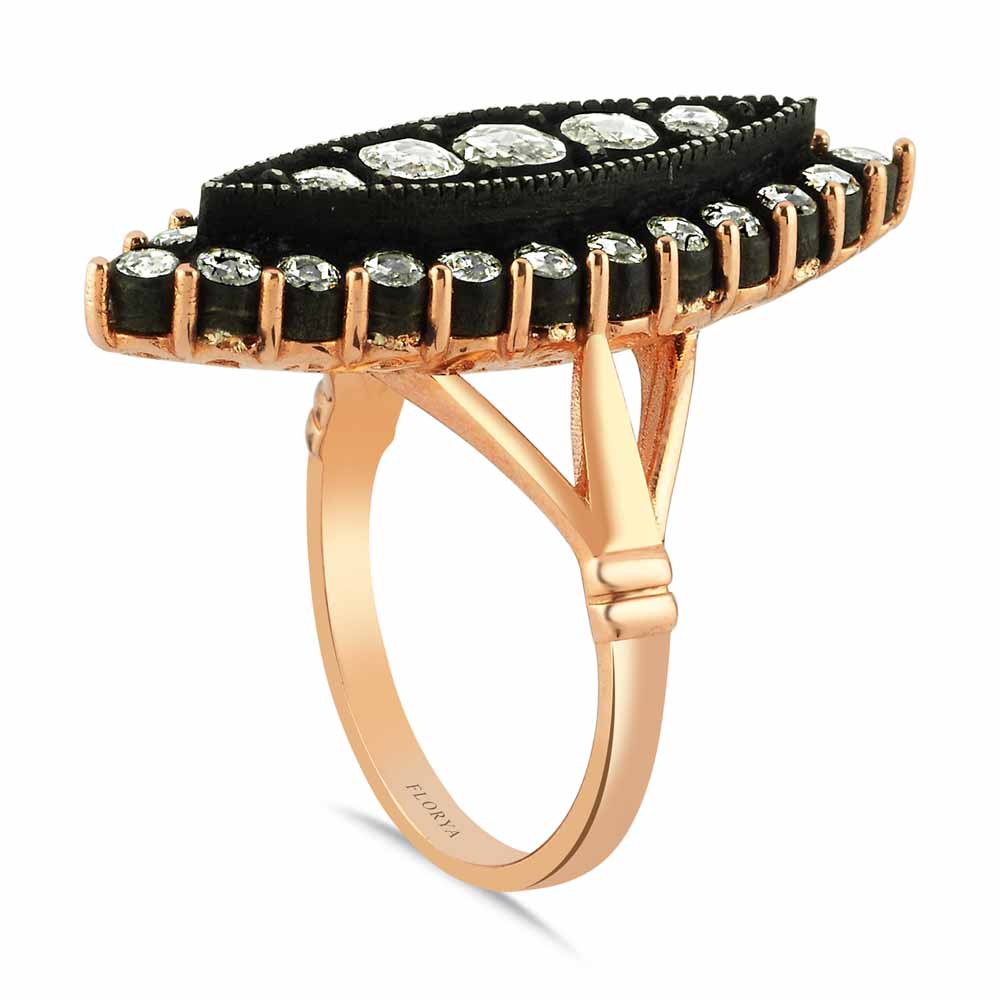 0.86 Karat Mekik Elmas Yüzük - FP02902