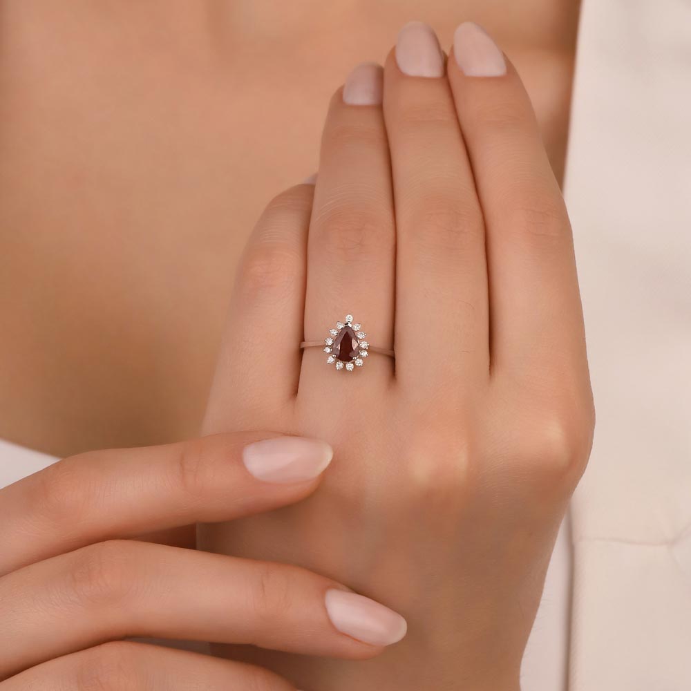 0,91 Karat Pırlantalı Damla Yakut Taşlı Yüzük - FP03815