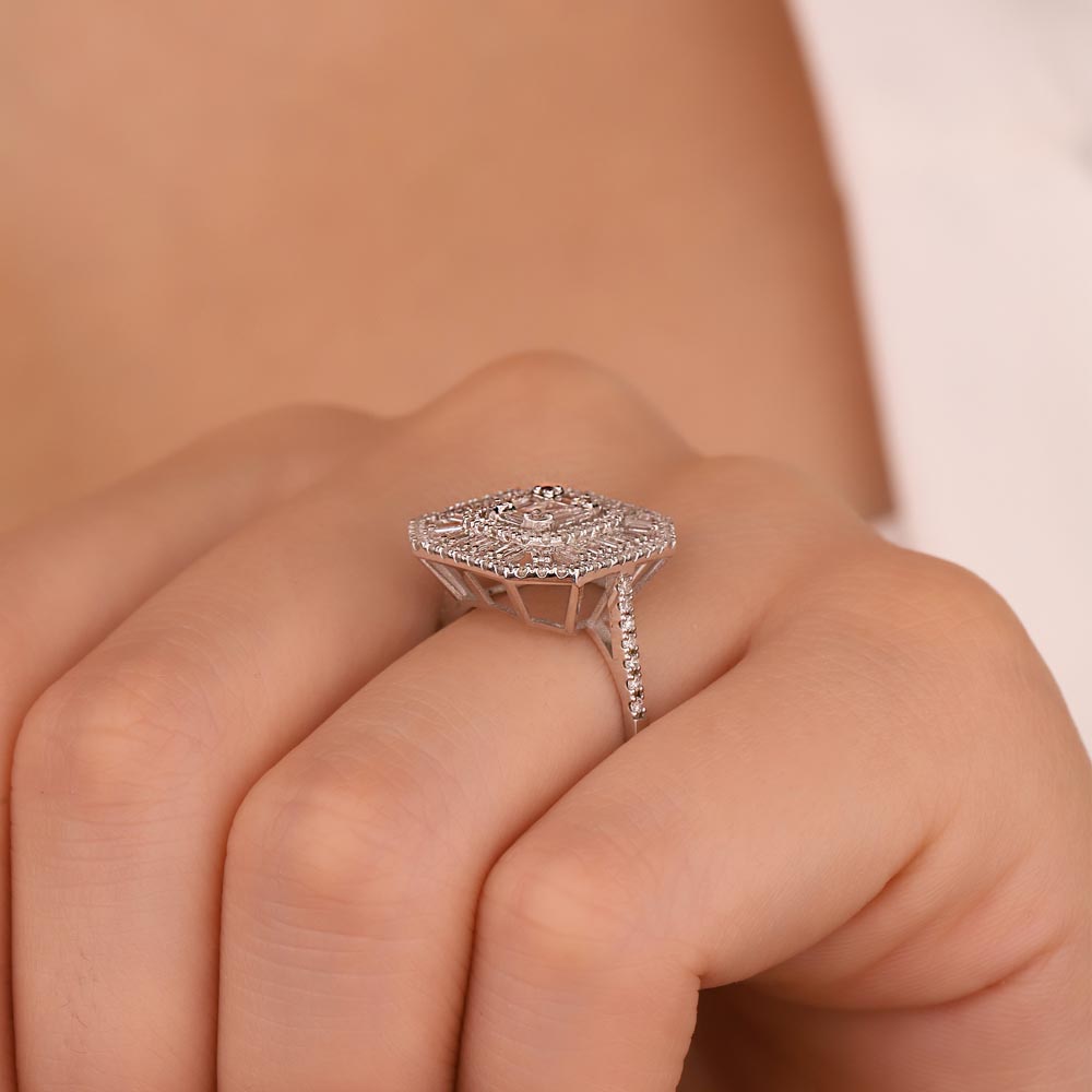 0,93 Karat Laboratuvar Pırlanta Jewelra Tasarım Baget Yüzük - FP02933