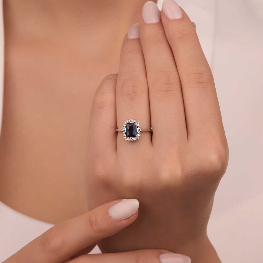 0.95 Karat Baget Royale Safir Pırlanta Yüzük - FP08846